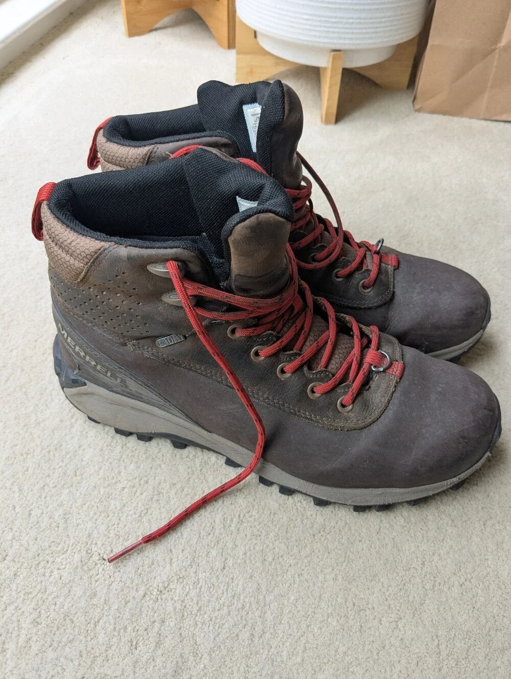 Merrell Men's Thermo Kiruna Mid Shell Wp Snow Hiking Boot - size 10